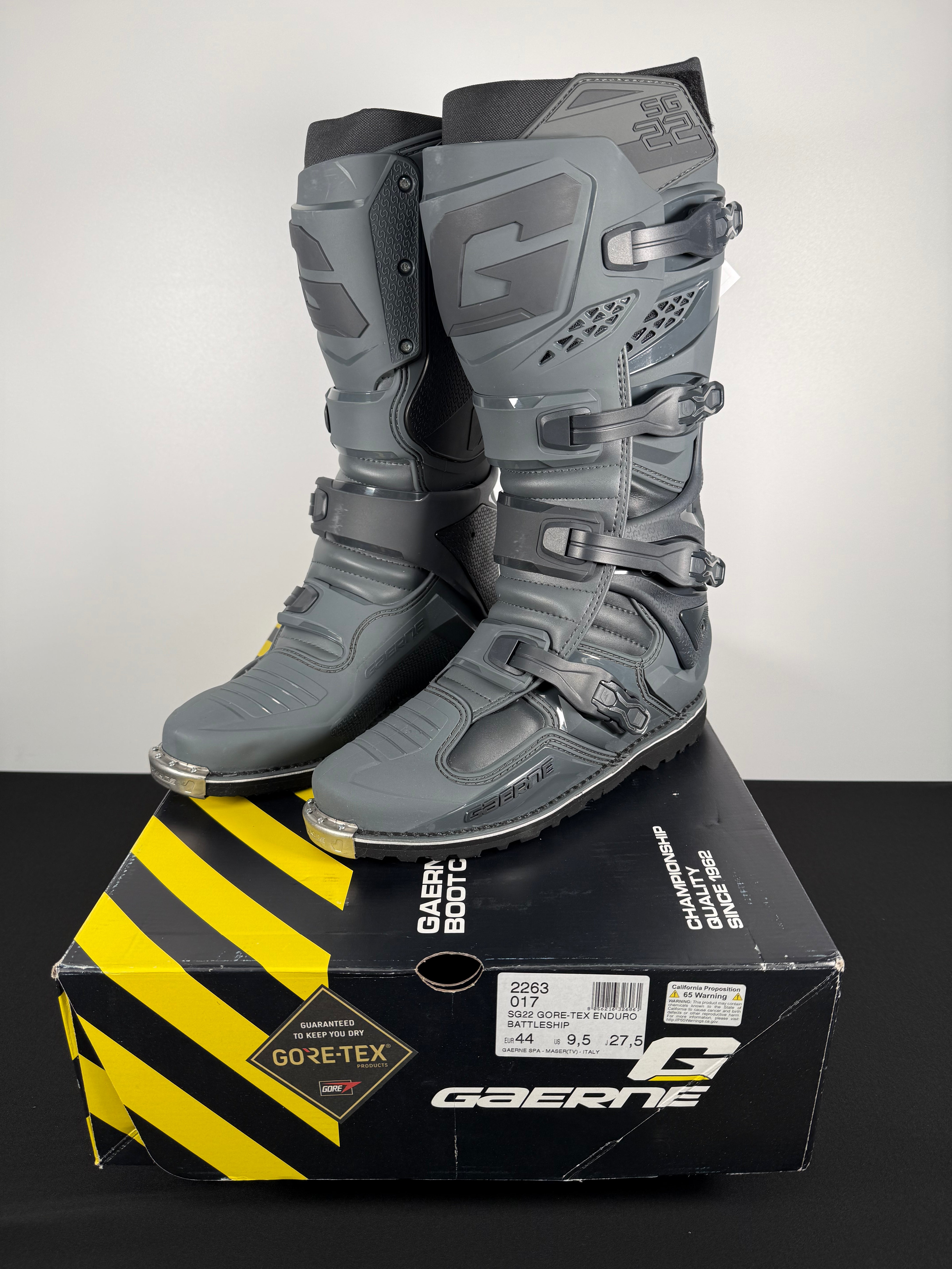 Gaerne SG-22 Gore-Tex Enduro Boots - Battleship - Size Euro 44
