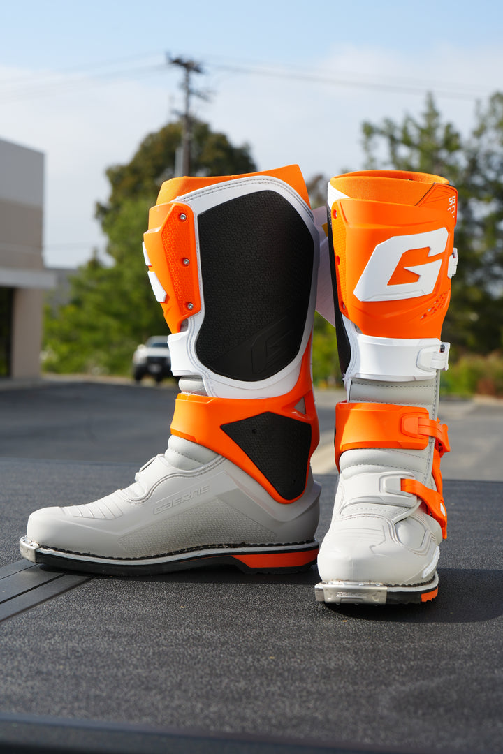 Gaerne SG-22 Boots - Orange/White/Grey