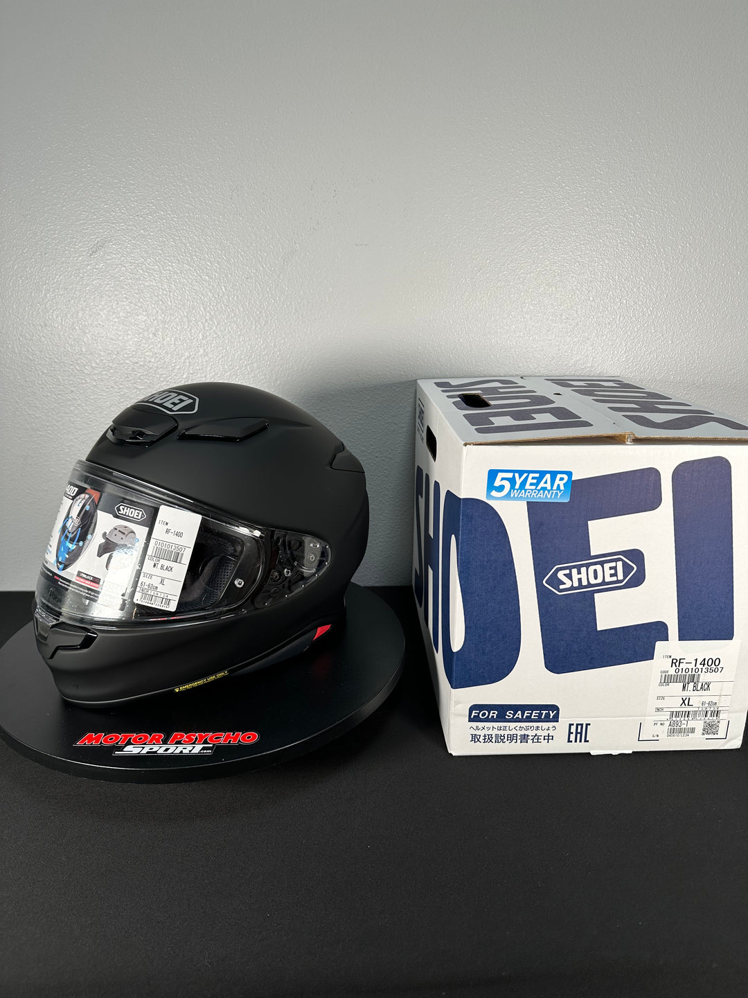 Shoei RF-1400 Helmet - Matte Black - Size XL - Used Good