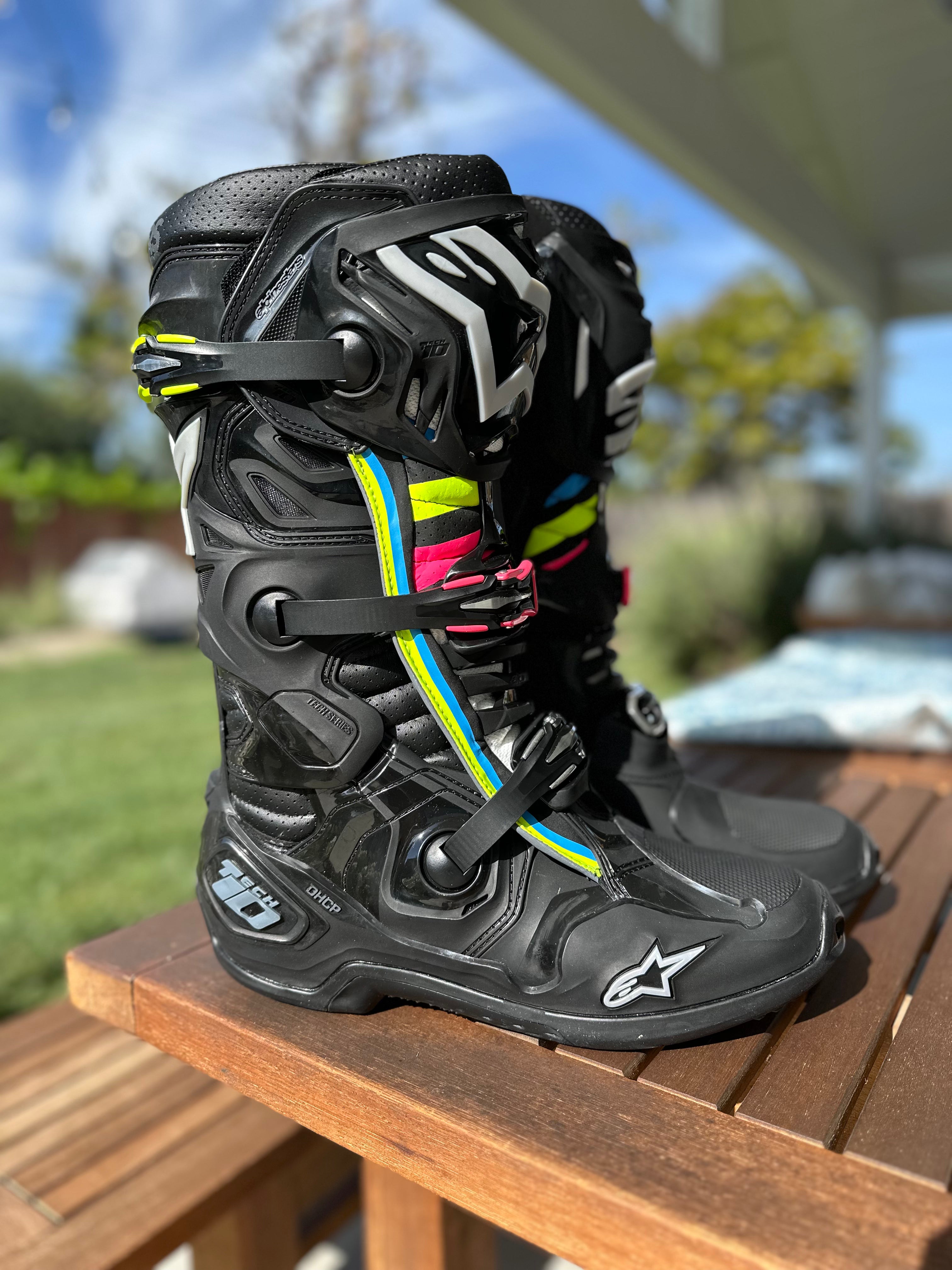 Alpinestars Tech 10 Sale – Motor Psycho Sport