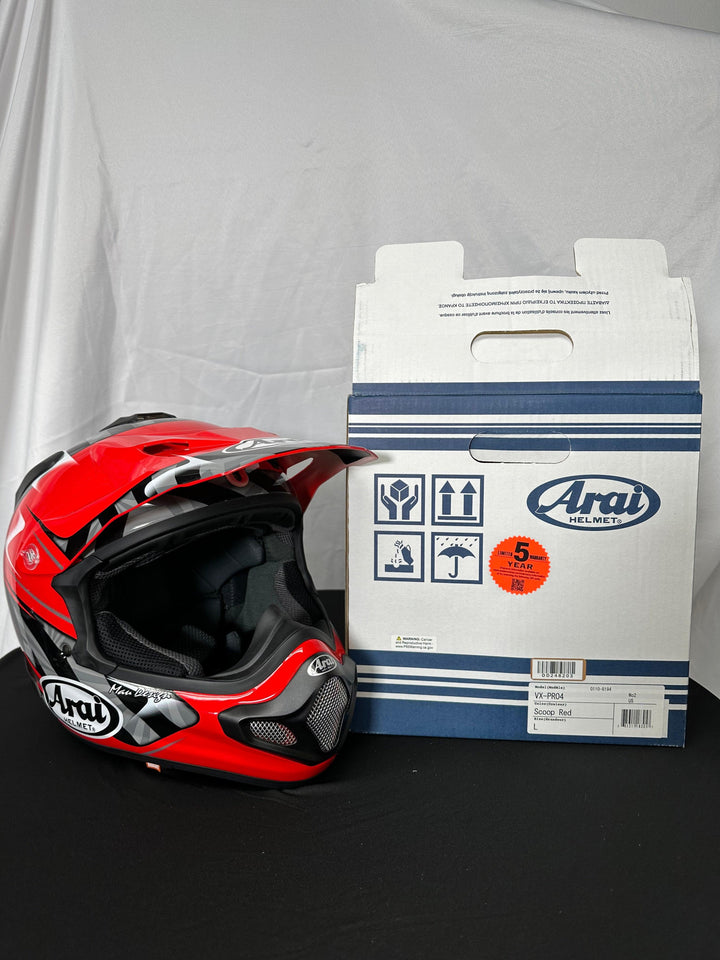 Arai VX-Pro4 Helmet - Scoop Red - Size Large - OPEN BOX