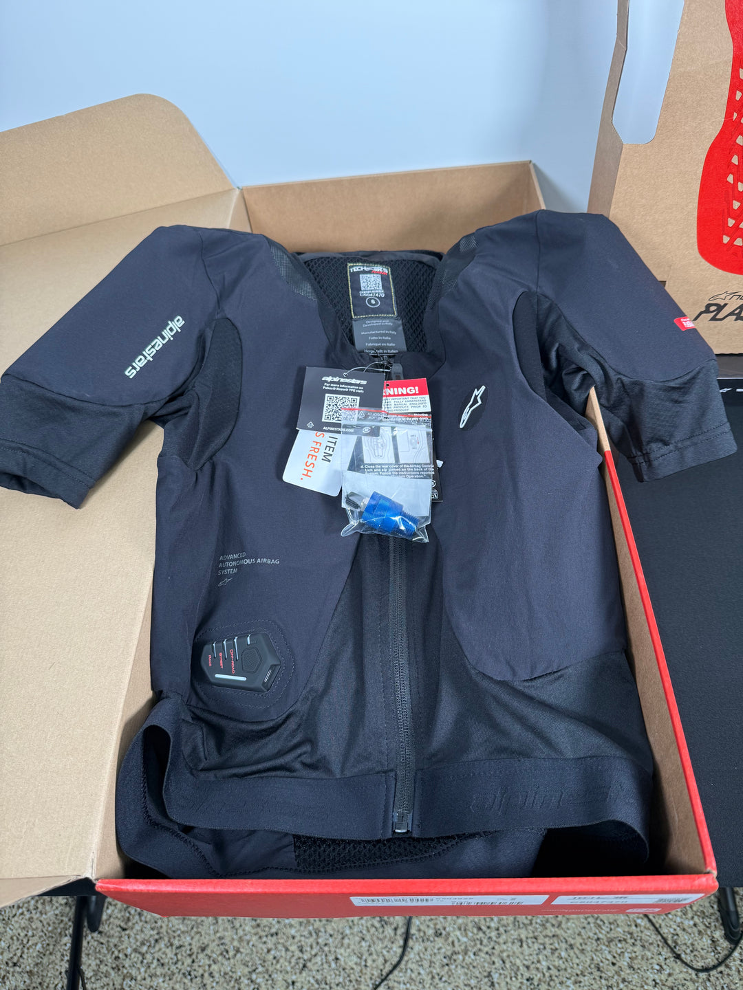 ALPINESTARS TECH-AIR 5 PLASMA - BLACK - Size S - OPEN BOX
