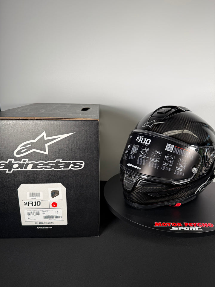 Alpinestars Supertech R10 Helmet -Carbon Black - Size Large - USED / LIKE NEW - FINAL SALE / NO RETURNS