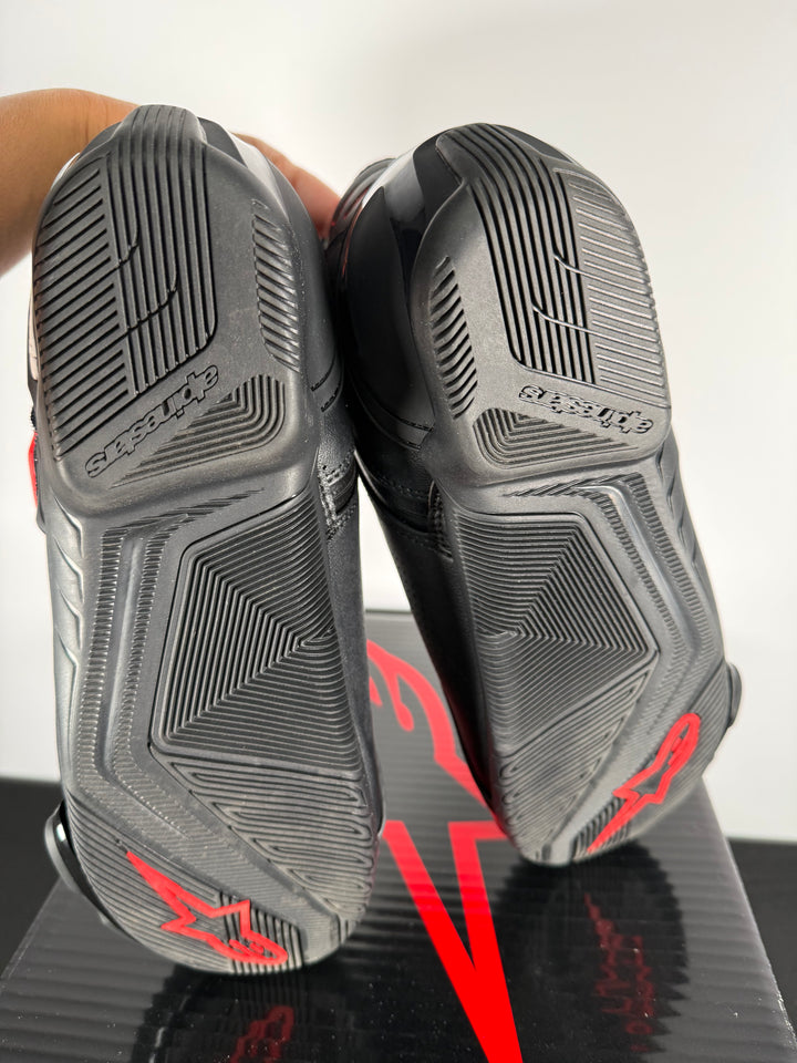 ALPINESTARS SMX-1 R V2 VENTED BOOTS - BLACK/RED - Size Euro 43 US 9 - OPEN BOX