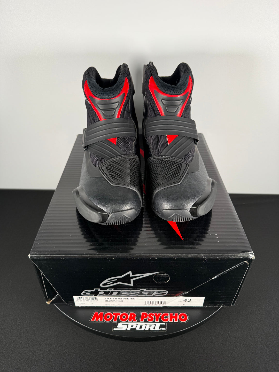 ALPINESTARS SMX-1 R V2 VENTED BOOTS - BLACK/RED - Size Euro 43 US 9 - OPEN BOX