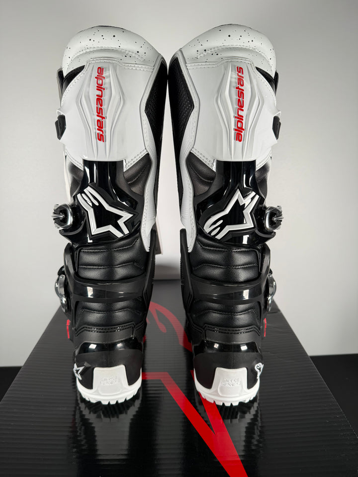 2026 Alpinestars Tech 7 Enduro Boots - Black/White - Size Euro 47 / US 12 - OPEN BOX