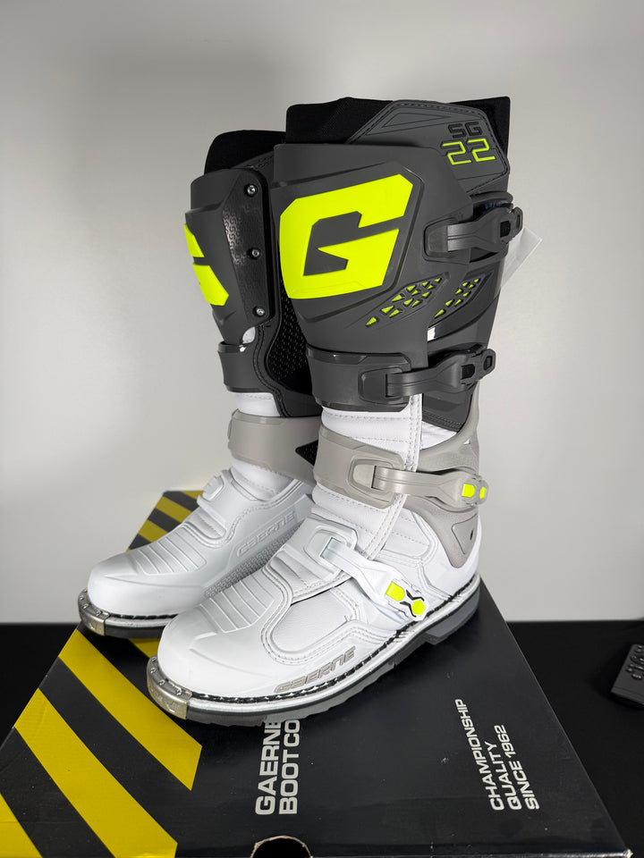 Gaerne SG-22 Boots - Anthracite/White/Grey - CLOSEOUT - Size EU 43 / US 9 - OPEN BOX / FINAL SALE / NO RETURNS