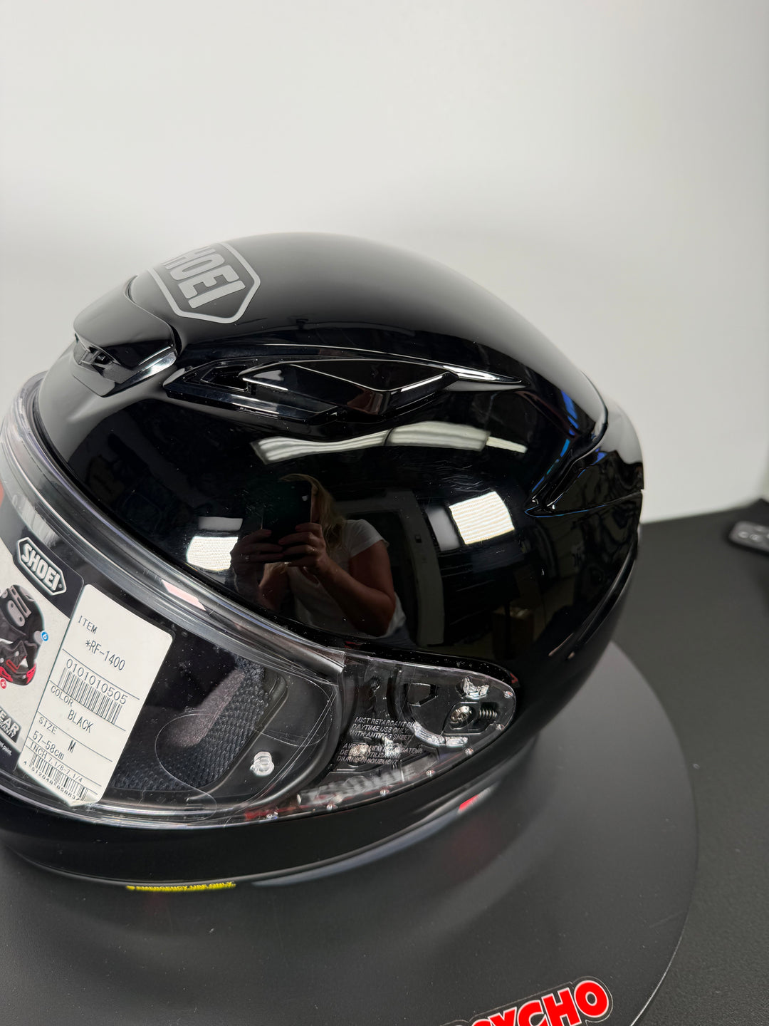 Shoei RF-1400 Helmet - Gloss Black Size MD - USED / LIKE NEW #2 - FINAL SALE NO RETURNS
