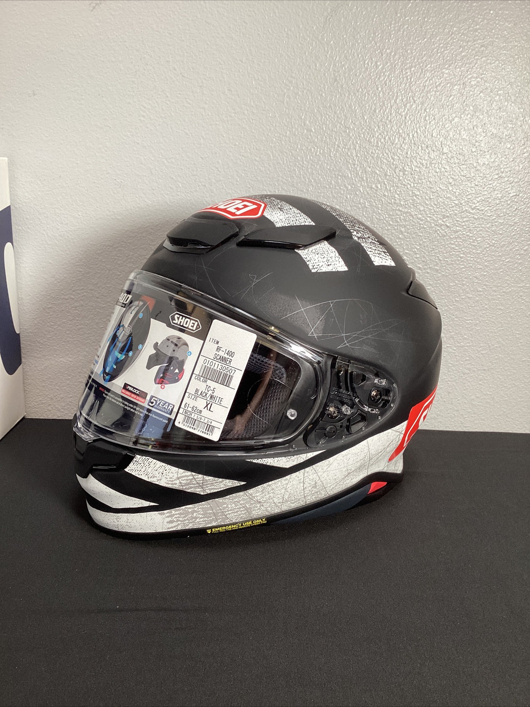 Shoei RF-1400 Scanner Helmet - TC-5 Matte Black/White - Size XL - USED / OPEN BOX