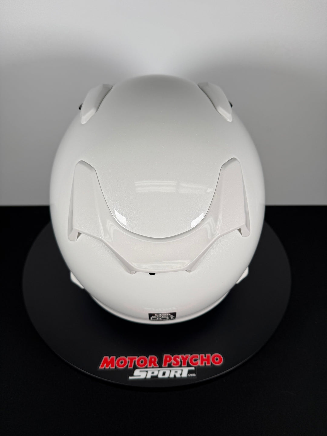 Arai Signet-X Helmet - Diamond White - Size Large - OPEN BOX - FINAL SALE / NO RETURNS