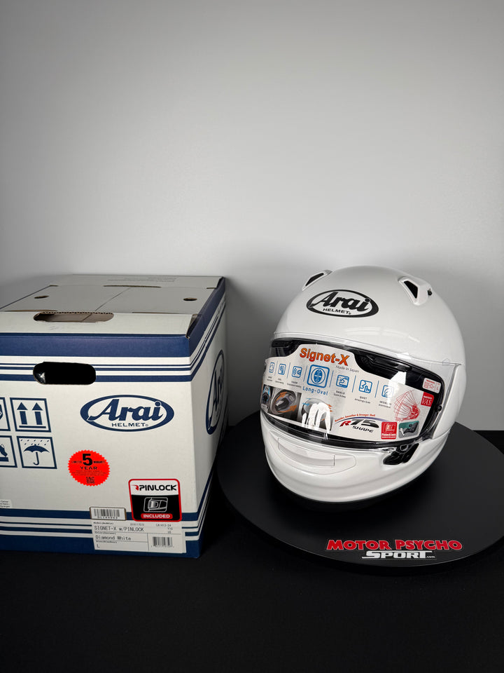 Arai Signet-X Helmet - Diamond White - Size Large - OPEN BOX - FINAL SALE / NO RETURNS
