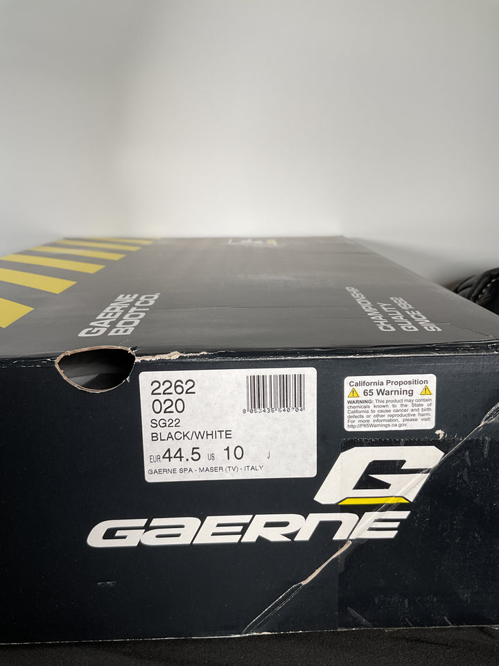 Gaerne SG-22 Boots - Black/White - Size 10 - OPEN BOX