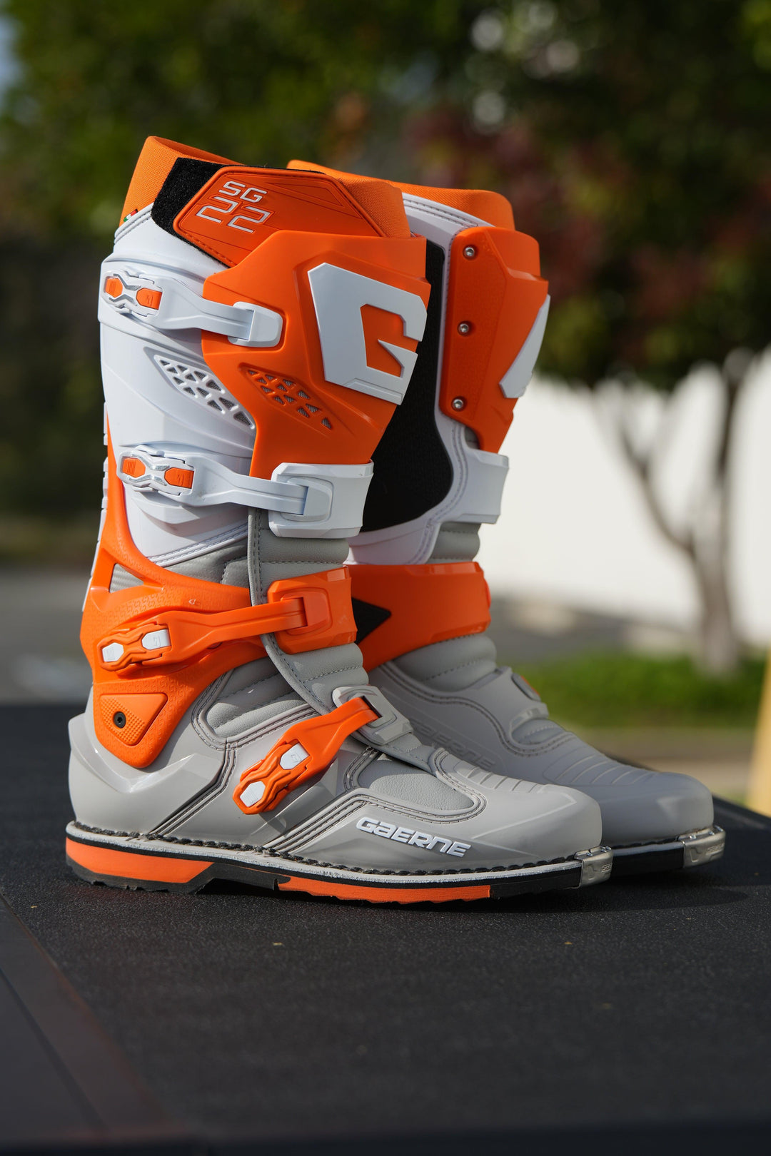 Gaerne SG-22 Boots - Orange/White/Grey