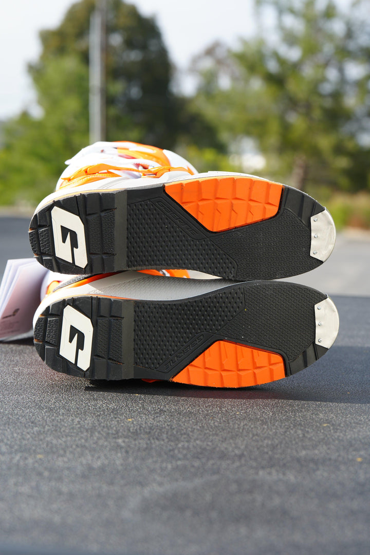 Gaerne SG-22 Boots - Orange/White/Grey