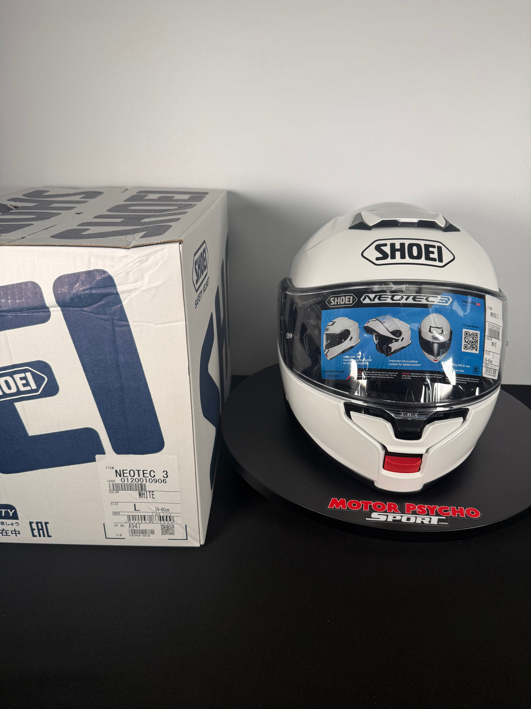Shoei Neotec 3 Modular Helmet - Gloss White - Size Large - USED / OPEN BOX #2