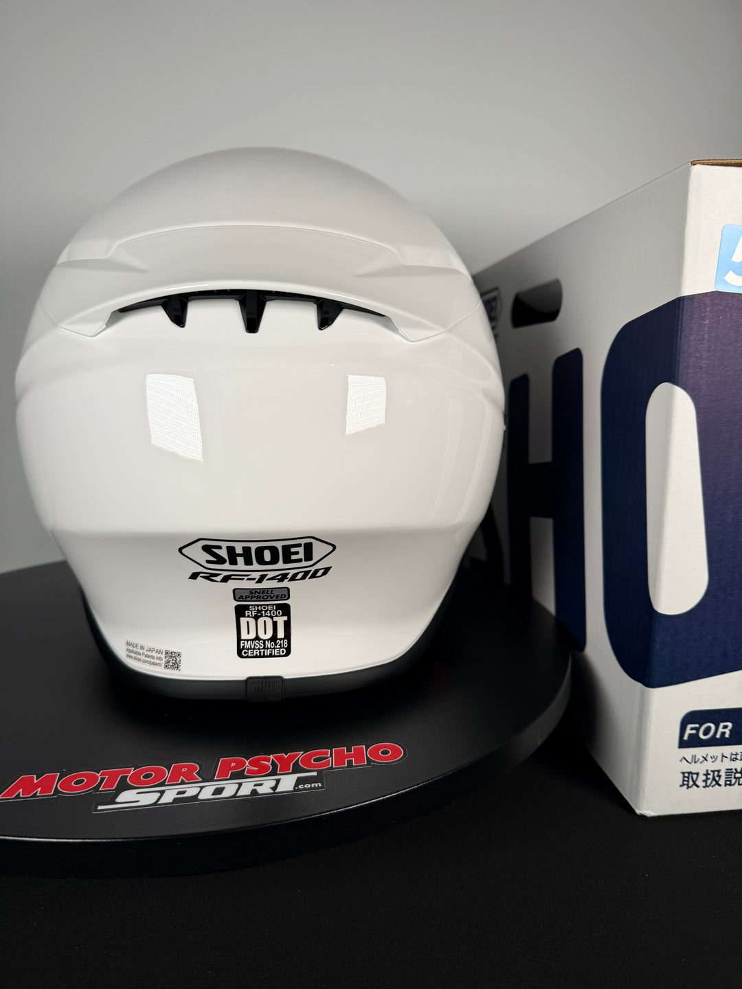 Shoei RF-1400 Helmet - White - Size Small - USED / OPEN BOX