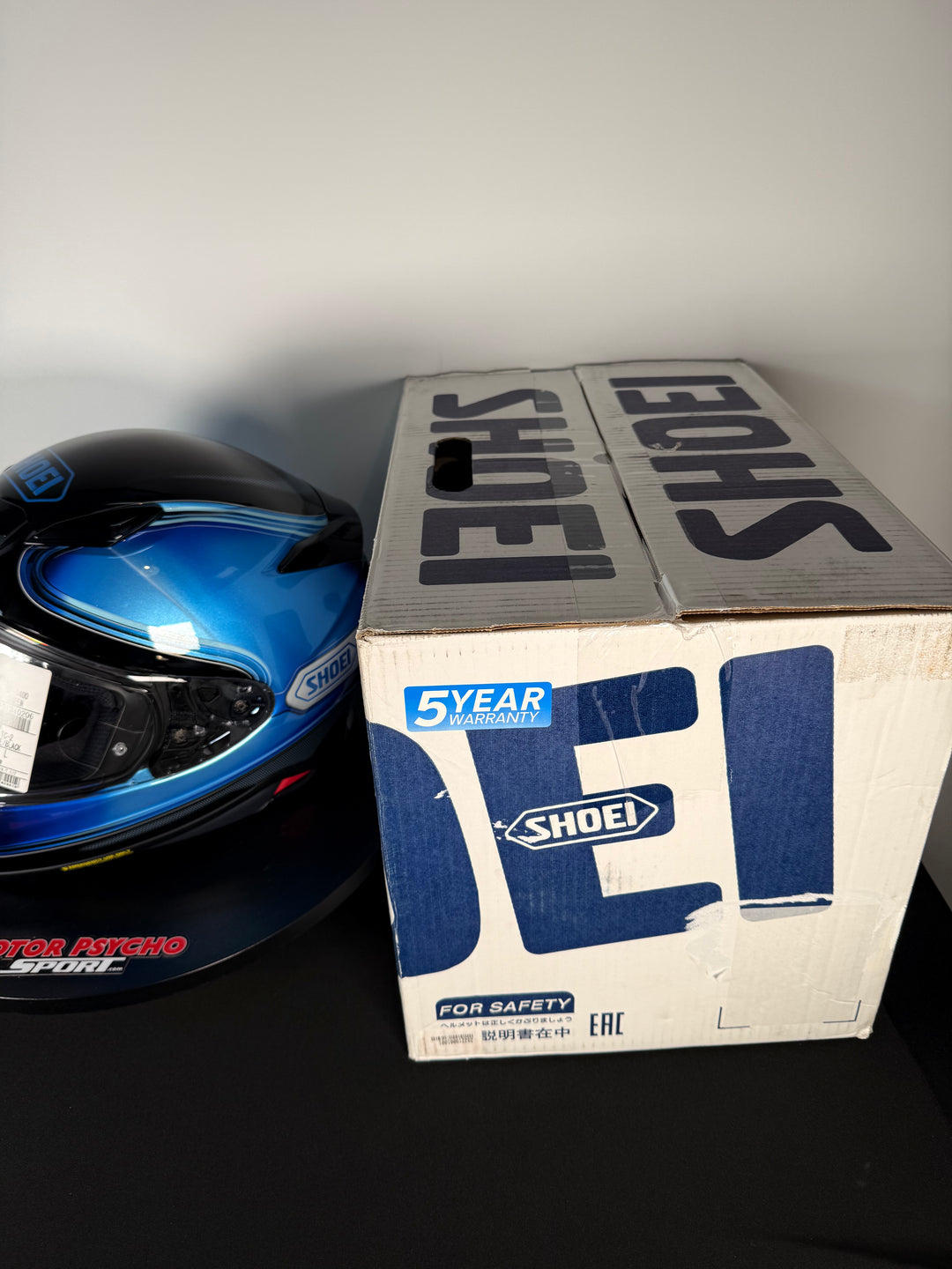 Shoei RF-1400 Sheen Helmet - TC-2 Blue/Black - Size Large - USED / OPEN BOX