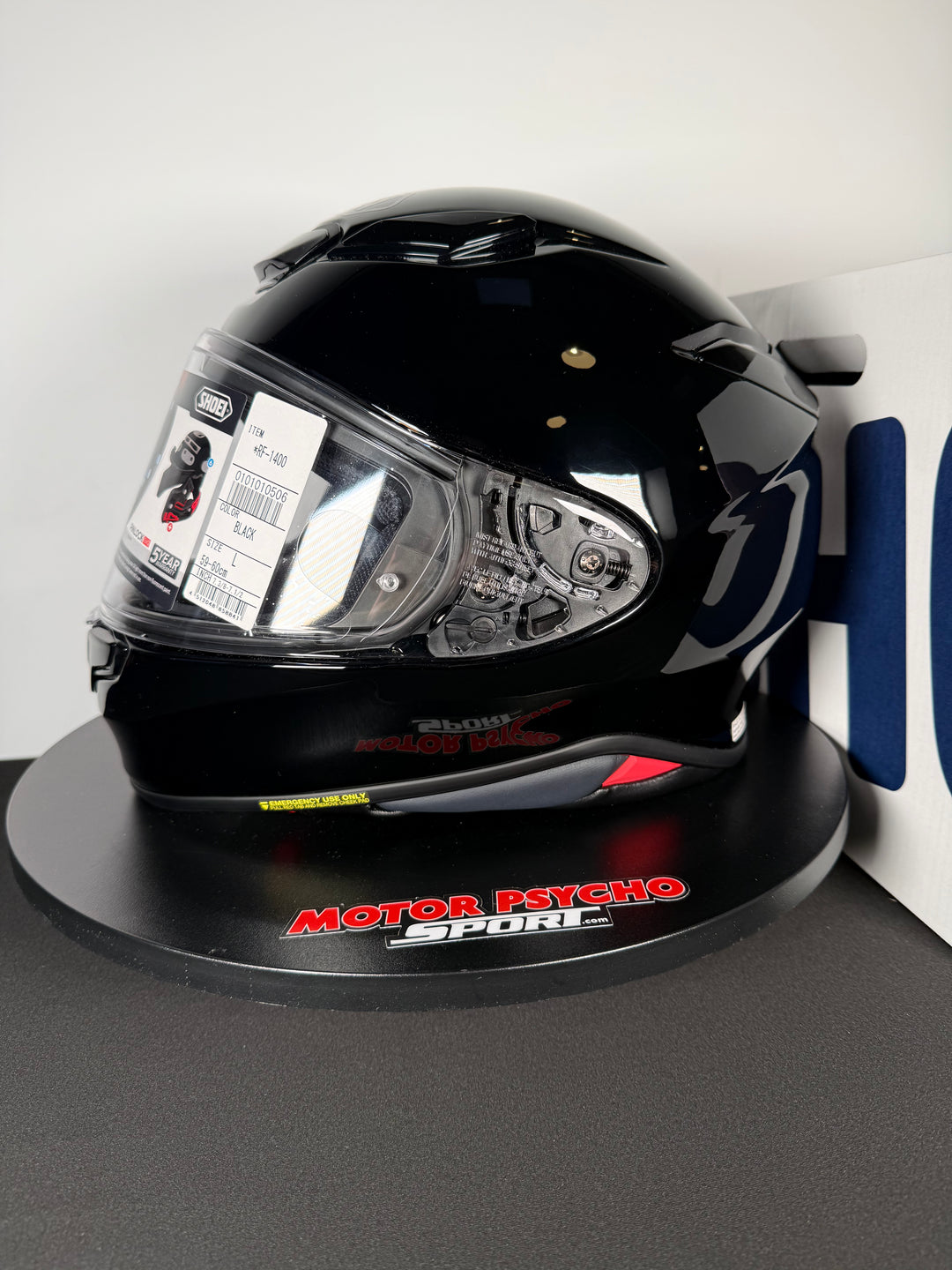 Shoei RF-1400 Helmet - Gloss Black - Size Large - USED / OPEN BOX