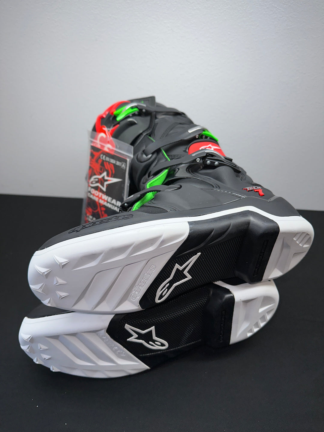 Alpinestars Tech 7 Boots - Black/Red/Green Size 10