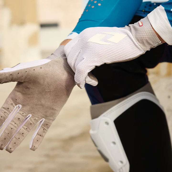 One Industries V-197 Glove - ICE WHITE