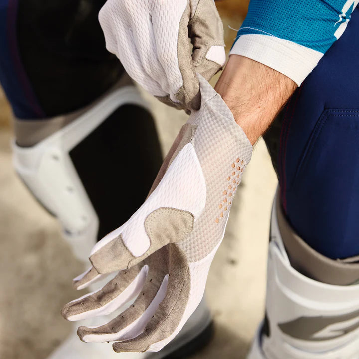 One Industries V-197 Glove - ICE WHITE