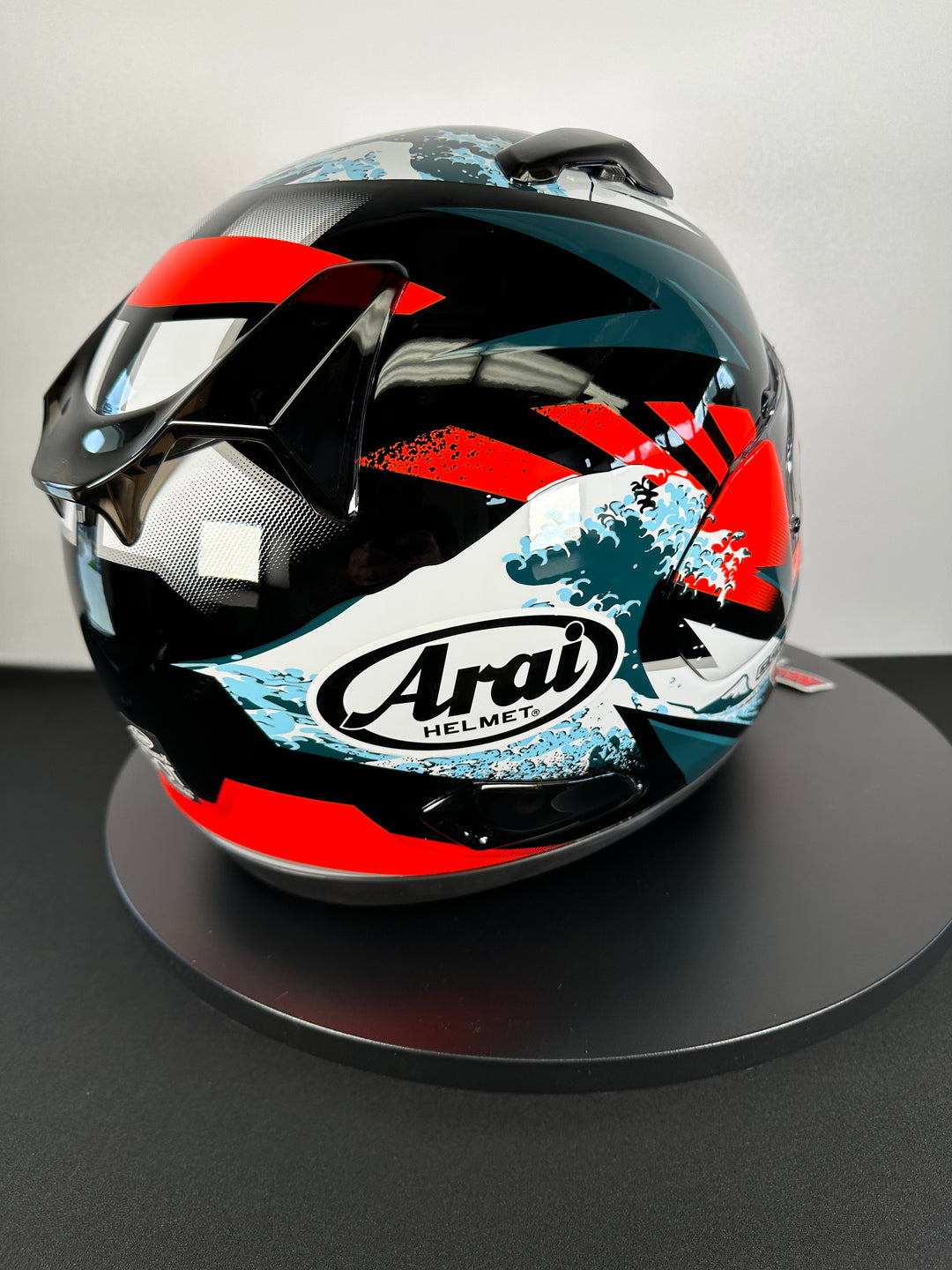 Arai Quantum-X Helmet - Wave - Size 2XL - OPEN BOX - Motor Psycho Sport