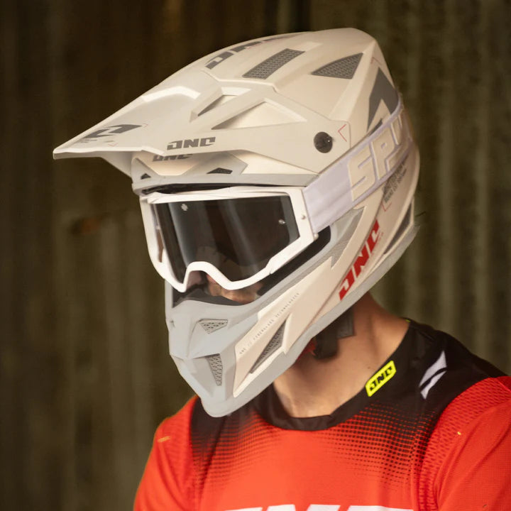 One Industries X-297 HELMET - FOCUS WHITE/GRAY