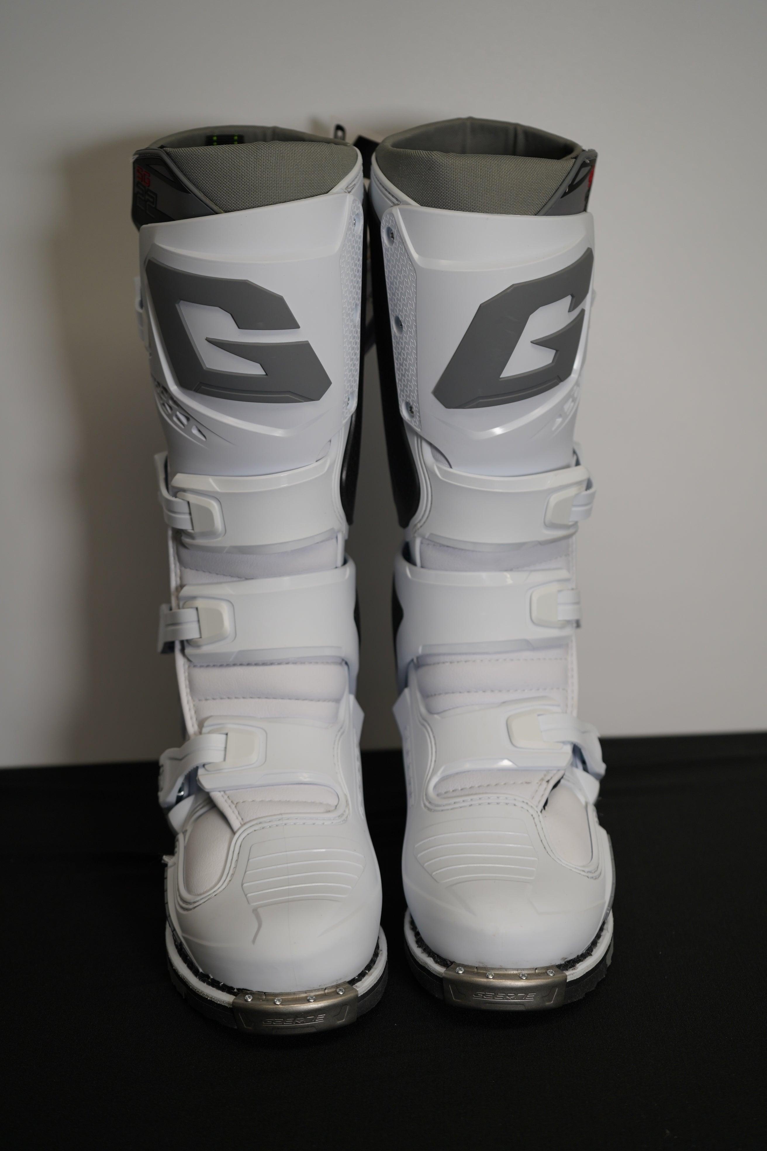 Gaerne SG-22 Boots - White – Motor Psycho Sport