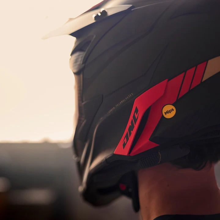 One Industries X-197 HELMET CARBON - BLACK OIL