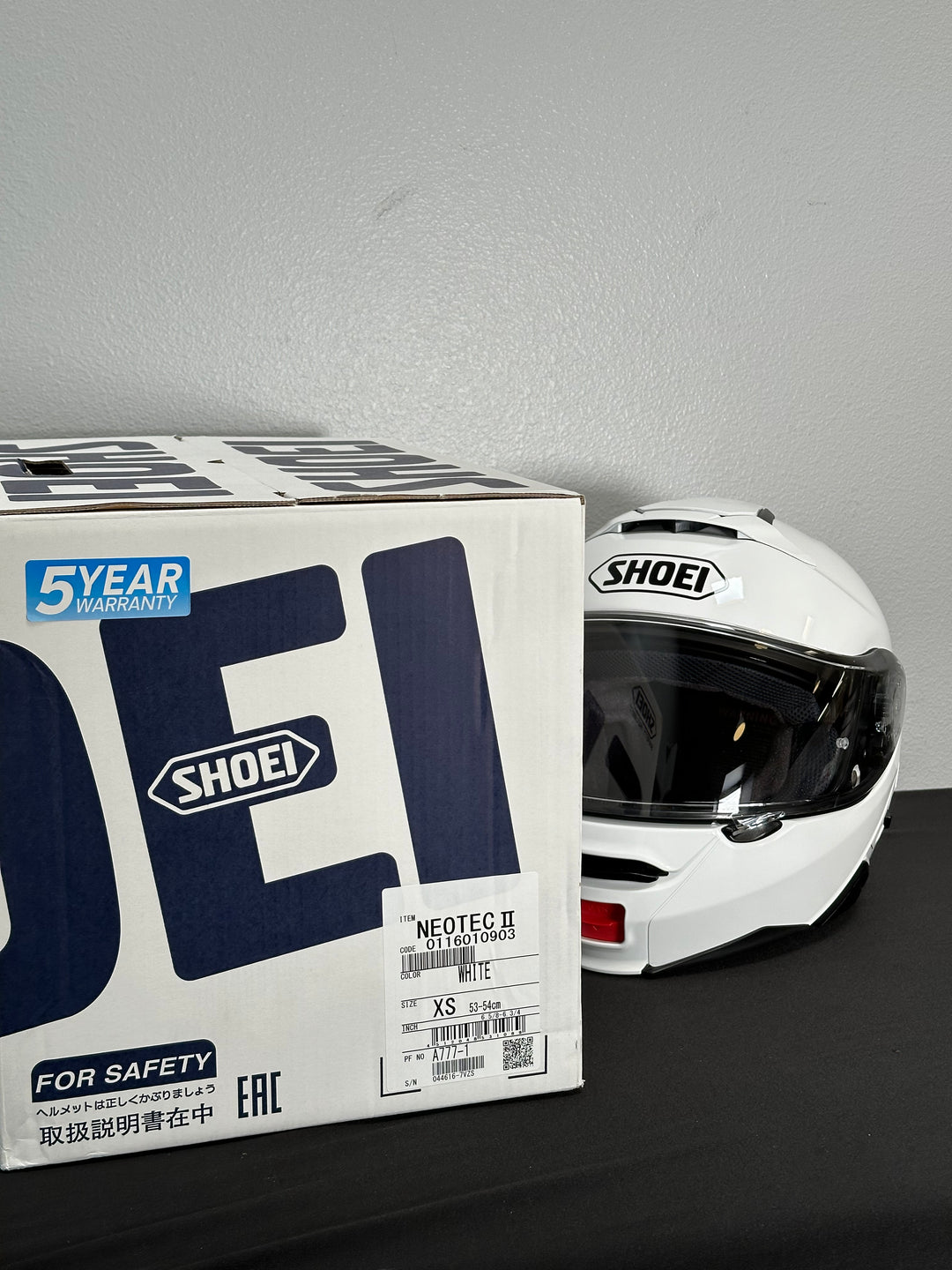 Shoei Neotec II Modular Helmet - White - Size XS OPEN BOX - Motor Psycho Sport