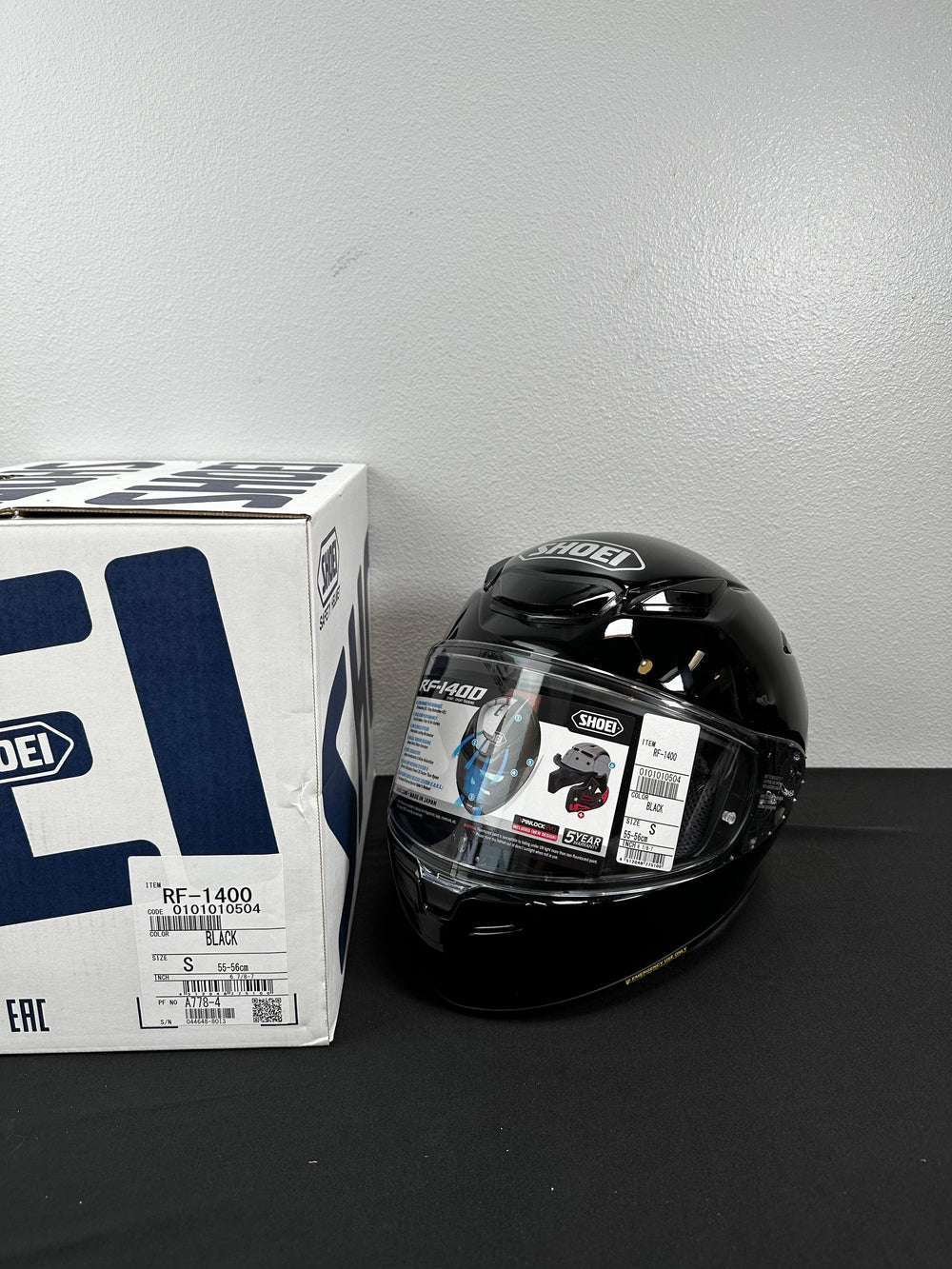 Shoei RF-1400 Helmet - Gloss Black - Size Small - OPEN BOX - Motor Psycho Sport