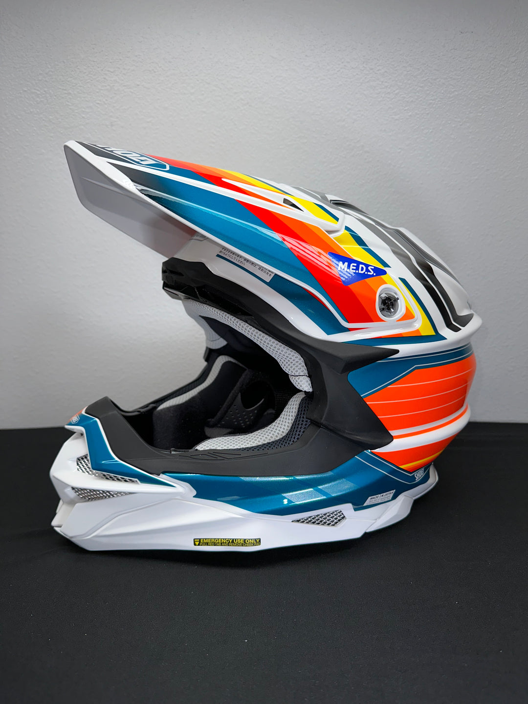 Shoei VFX-EVO Pinnacle Helmets - TC-8 Red/Blue/Orange - Motor Psycho Sport