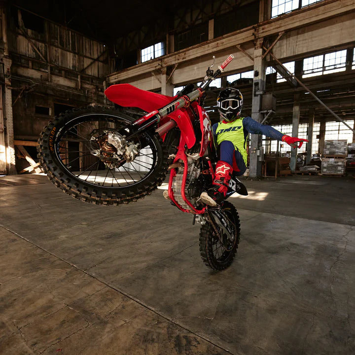 One Industries X-197 Glove - HALT RED
