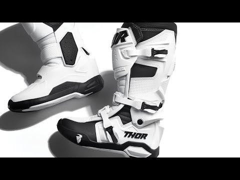 Thor Radial Red/Black Boots 2022
